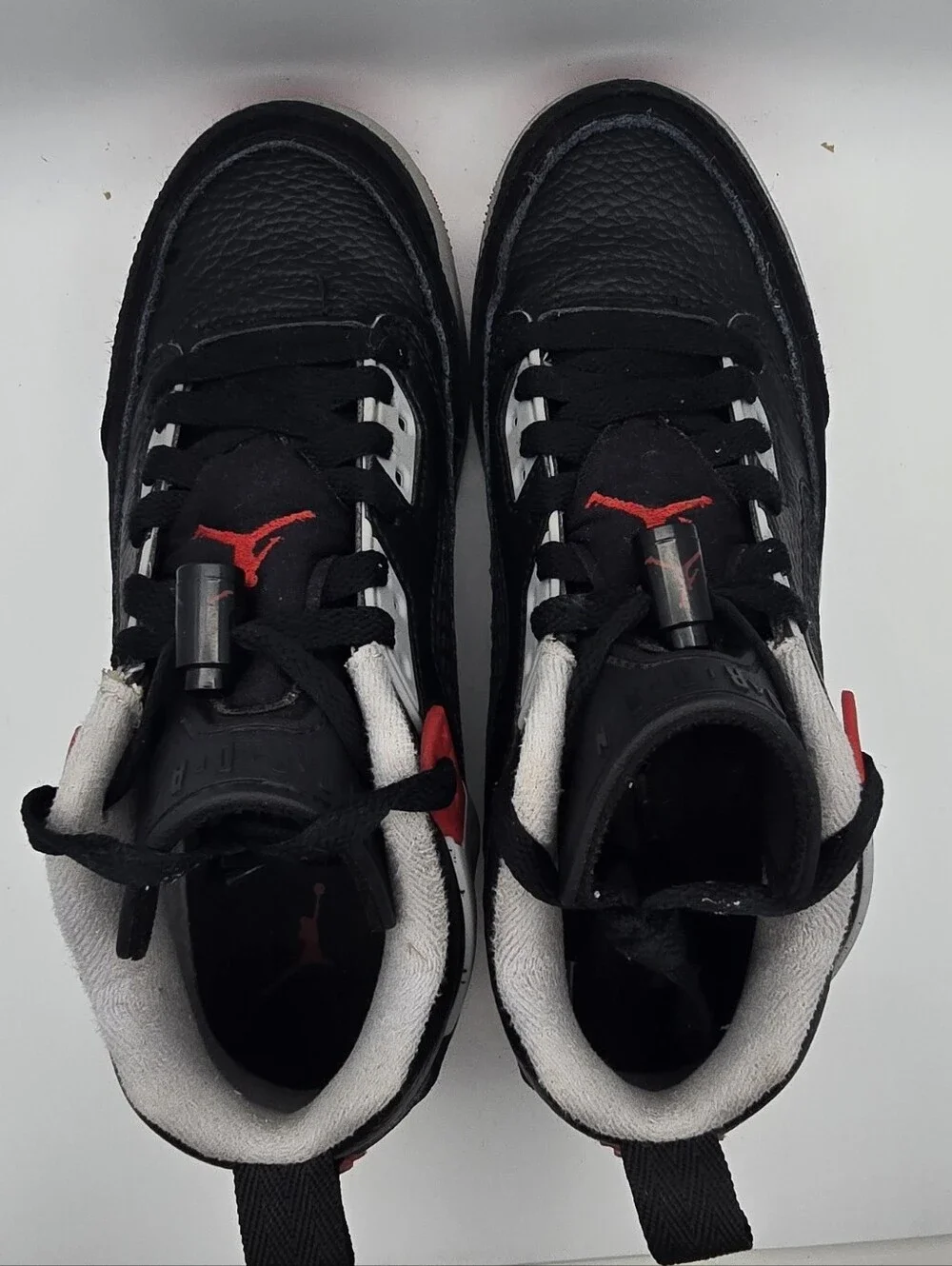 Jordan Kids Black, Red and White Retro Low-Top Sneakers